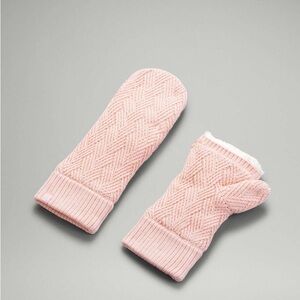 Lululemon Chevron Knit Mittens